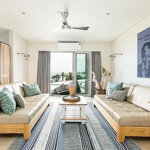 Views -camps Bay Village Apartment